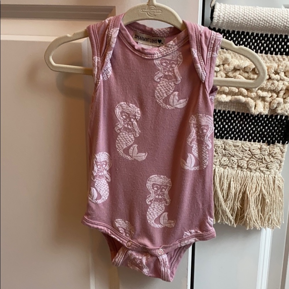 Spearmint Love mermaid onesie 0/3
